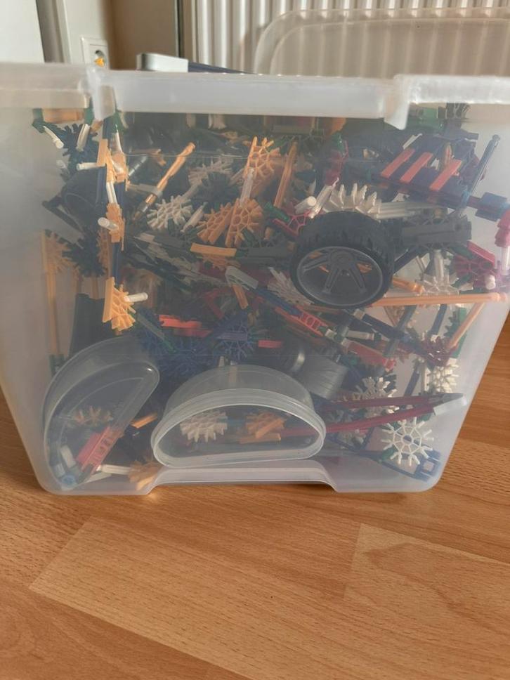 Vele bakken Knex., Verzamelen, Speelgoed, Zo goed als nieuw, Ophalen