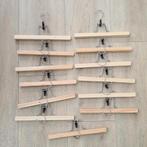 13 houten broekhangers / klemhangers van Ikea, Kleding | Dames, Kledinghangers, Ophalen of Verzenden, Zo goed als nieuw, Hout