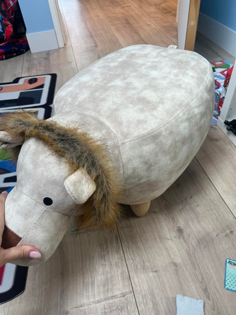 Kwantum poef leeuw, Ophalen, Minder dan 50 cm, 50 tot 75 cm, Zo goed als nieuw