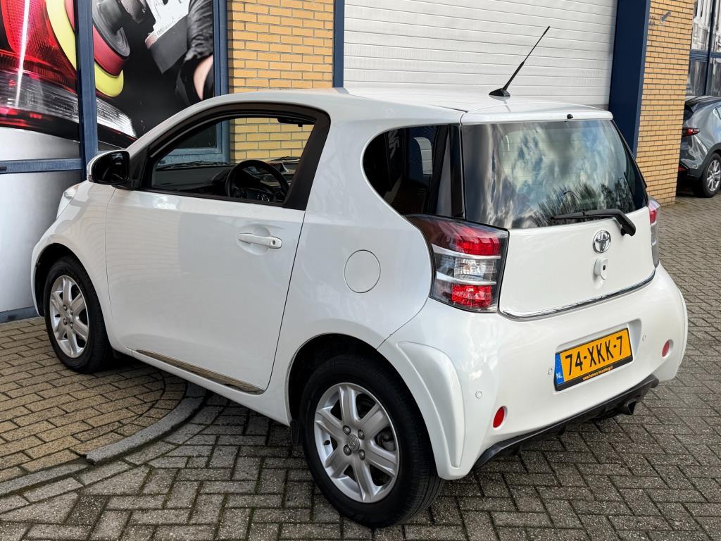 Toyota IQ 1.0 VVTi Comfort, airco, lichtmetaal, apk, nap aut, Auto's, Toyota, Euro 5, Stof, Gebruikt, Zwart