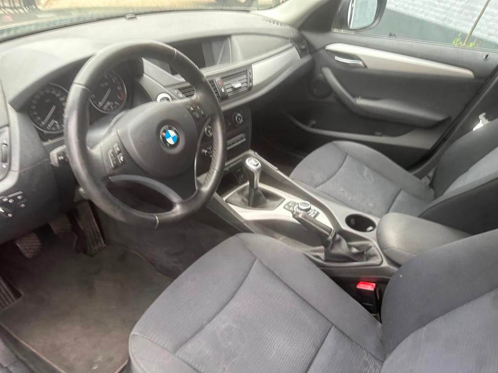 BMW X1 SDrive18i | NAVI | TREKHAAK | CLIMA |, X1, Euro 5, Zwart, 4 cilinders