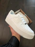 Nieuwe Nike Air Force 1 Sage Low Wit - Maat 43, Wit, Nieuw, Ophalen of Verzenden, Sneakers of Gympen