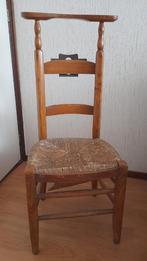 Antieke kerkstoelen, Ophalen