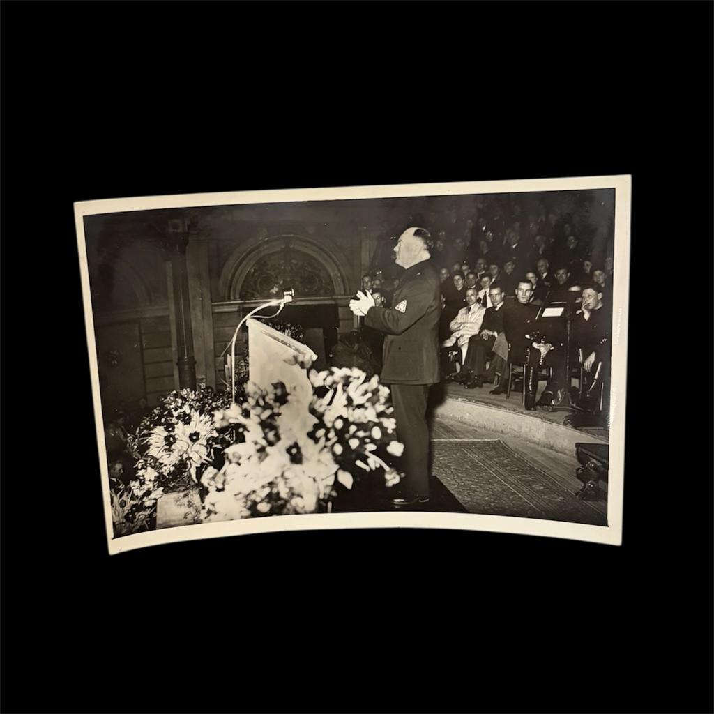 Foto toespraak Mussert, Verzamelen, Ophalen of Verzenden, Nederland, Embleem of Badge