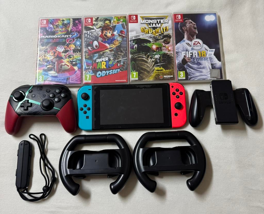 Nintendo Switch + accessoires, Spelcomputers en Games, Met 2 controllers, Ophalen of Verzenden, Switch Original, Gebruikt