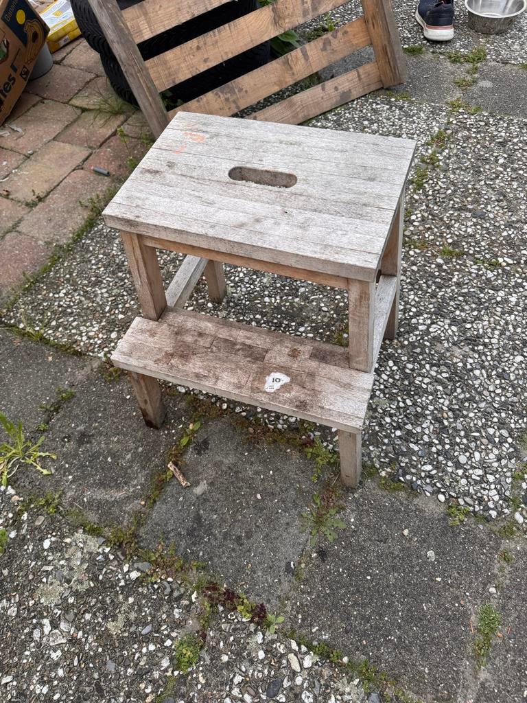 Houten krukje/opstapje van IKEA, Huis en Inrichting, Krukjes, Ophalen, Gebruikt, Hout