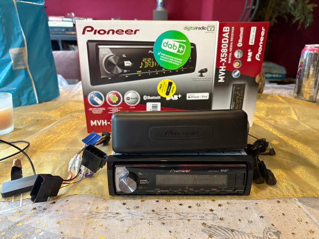 Pioneer MVH-X580DAB autoradio (Bluetooth & DAB+), Auto diversen, Autospeakers, Ophalen, Zo goed als nieuw