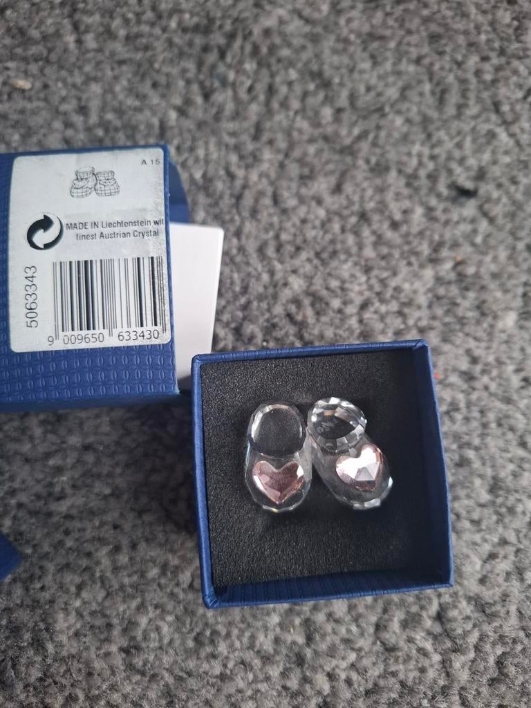 Swarovski baby schoentjes, Ophalen of Verzenden, Zo goed als nieuw, Figuurtje