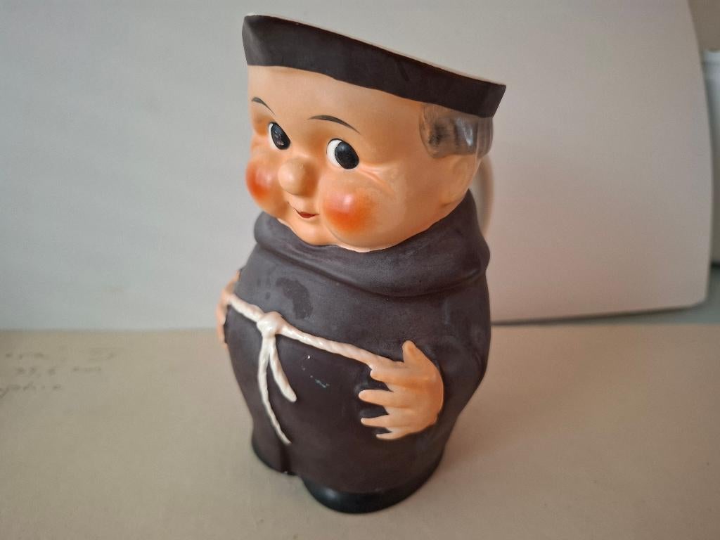 Goebel Monnik S141/II, Verzenden