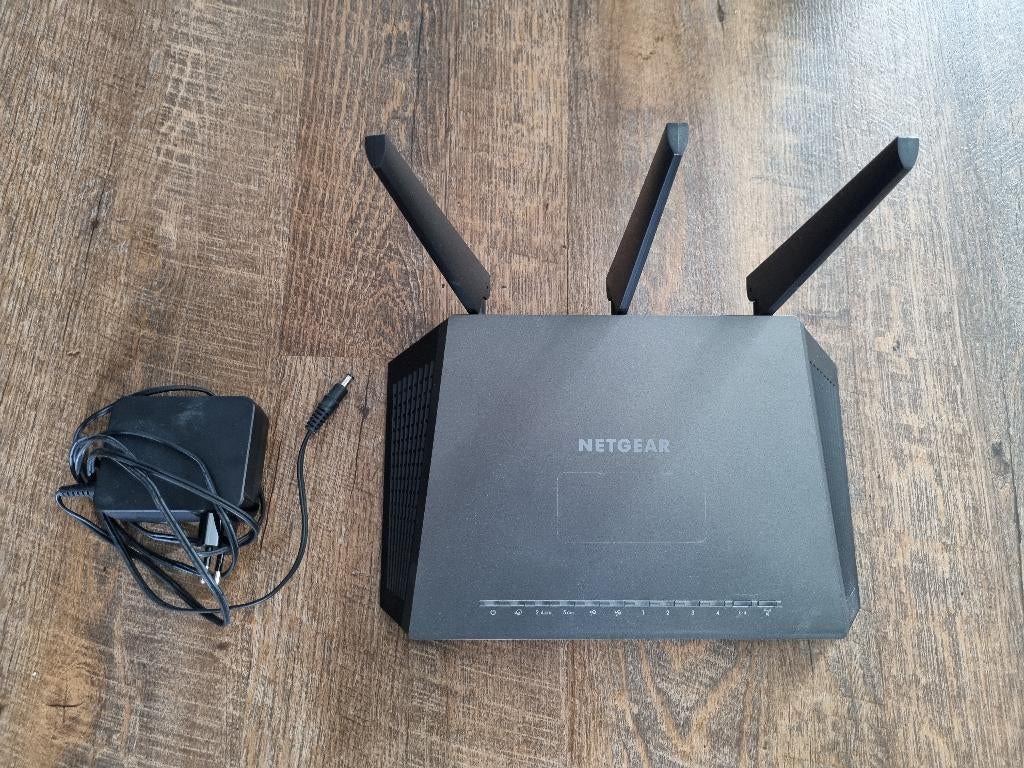 Netgear Nighthawk R7000 AC1900 Smart Wifi Router, Computers en Software, Routers en Modems, Ophalen of Verzenden, Zo goed als nieuw