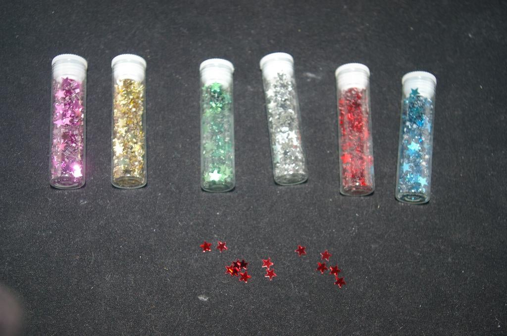 Buisjes met plastic sterretjes van 5 mm strooimozaiek,, Hobby en Vrije tijd, Knutselen, Ophalen of Verzenden, Nieuw, Knutselmateriaal