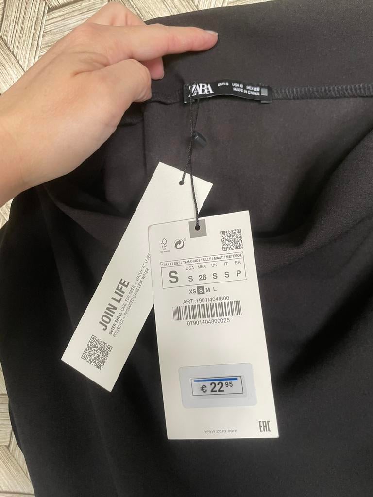 Top Zara maat S nieuw off shoulder, Kleding | Dames, Tops, Maat 38/40 (M), Zwart, Nieuw, Ophalen of Verzenden