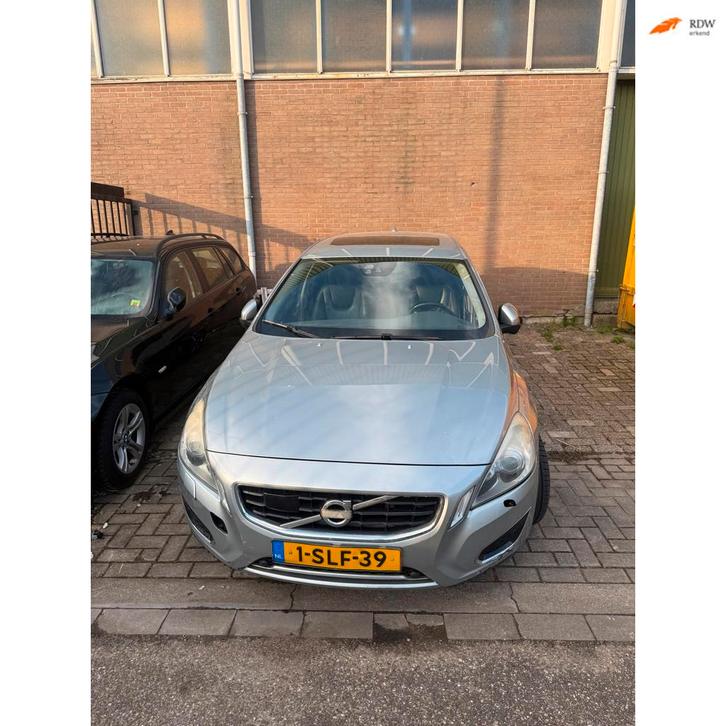 Volvo V60 2.4 D6 AWD Plug-In Hybrid Summum((( abs defect ))), Auto's, Volvo, Bedrijf, Te koop, V60, 4x4, ABS, Airbags, Airconditioning