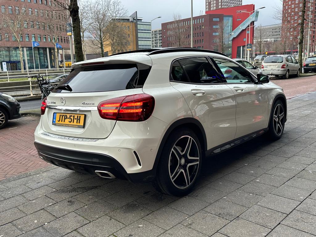 Mercedes-Benz GLA-klasse 220 d Prestige Aut Leer Navi Camera, Auto's, Mercedes-Benz, Euro 6, 4 cilinders, Wit, Bedrijf