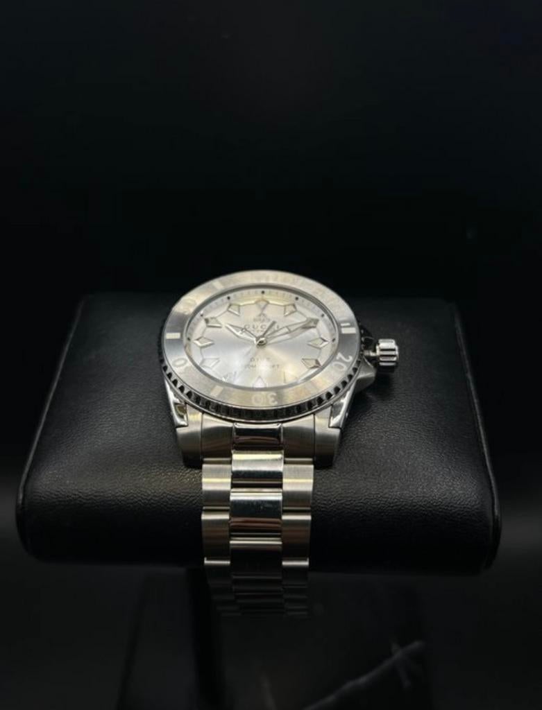 Gucci YA136354 Unisex Duik Automatisch Horloge 40mm, Staal, Polshorloge, Zo goed als nieuw, Ophalen