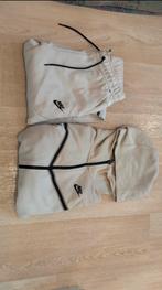 Nike tech pak beige, Kleding | Heren, Beige, Ophalen of Verzenden, Gedragen, Algemeen