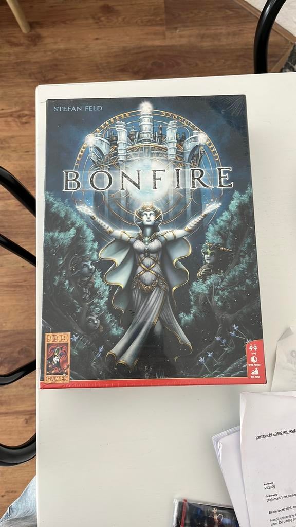 Bonfire Bordspel. Nieuw in verpakking, Ophalen of Verzenden, Nieuw
