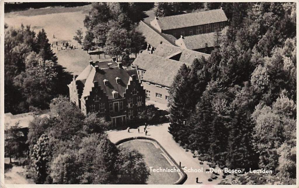 AM021 Leusden Technische School 1955, Verzamelen, Ansichtkaarten | Nederland, Verzenden, 1940 tot 1960, Gelopen, Utrecht