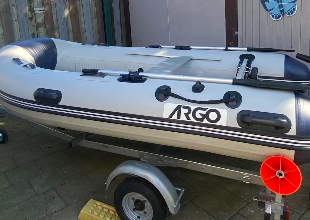 Aangeboden boot + trailer + bbm, Watersport en Boten, Rubberboten, Aluminium, Zo goed als nieuw, Benzine, Minder dan 70 pk