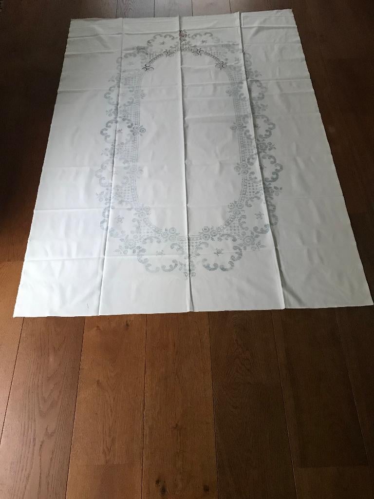 Borduur tafelkleed, Ophalen of Verzenden, Zo goed als nieuw, Handborduren, Borduurpakket