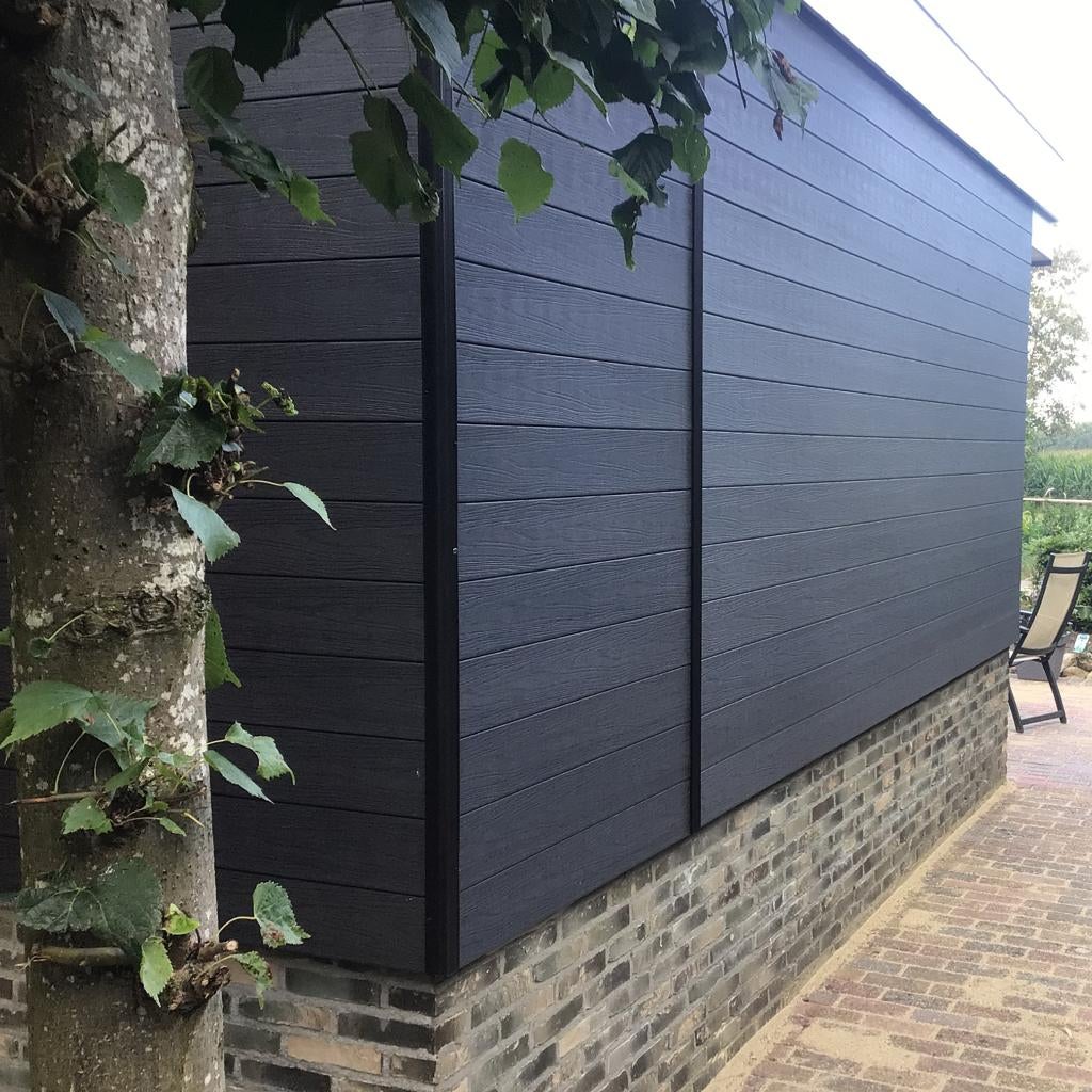 OPRUIMING - Composiet gevelbekleding zwart - 390 cm lang, Overige materialen, Gebruikt, Compoziet B.V., Minder dan 20 mm