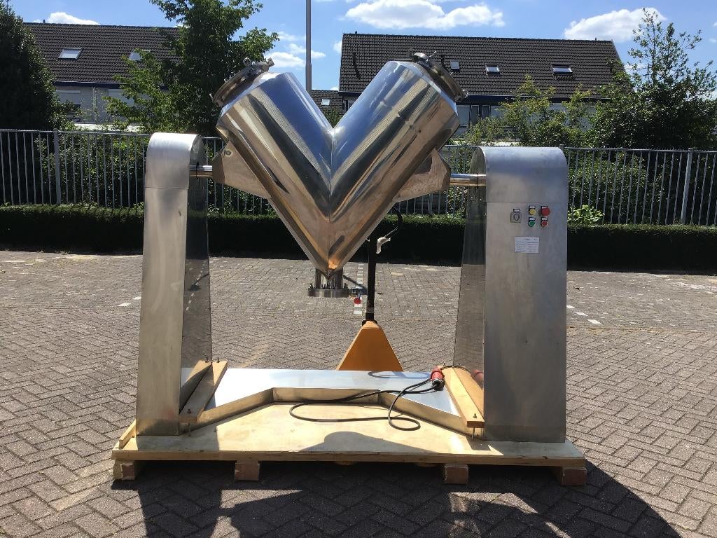 Poedermengmachine V mixer, Ophalen