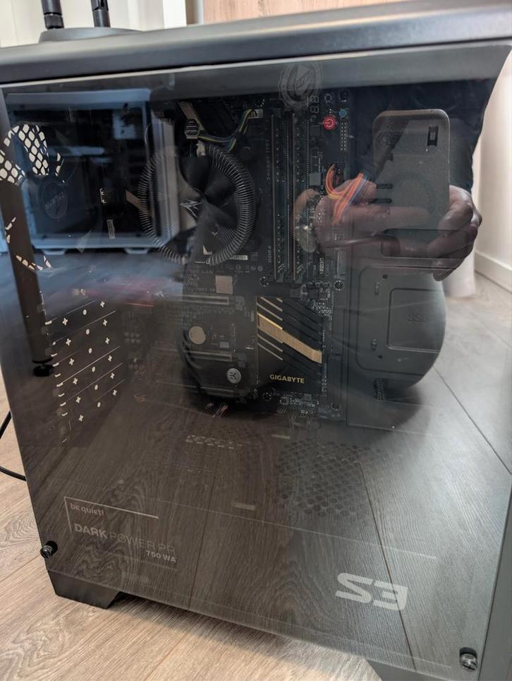 PC: i6700K, 32GB RAM, M.2 SSD superclean kabelmanagement, Computers en Software, Desktop Pc's, Zo goed als nieuw, 4 Ghz of meer