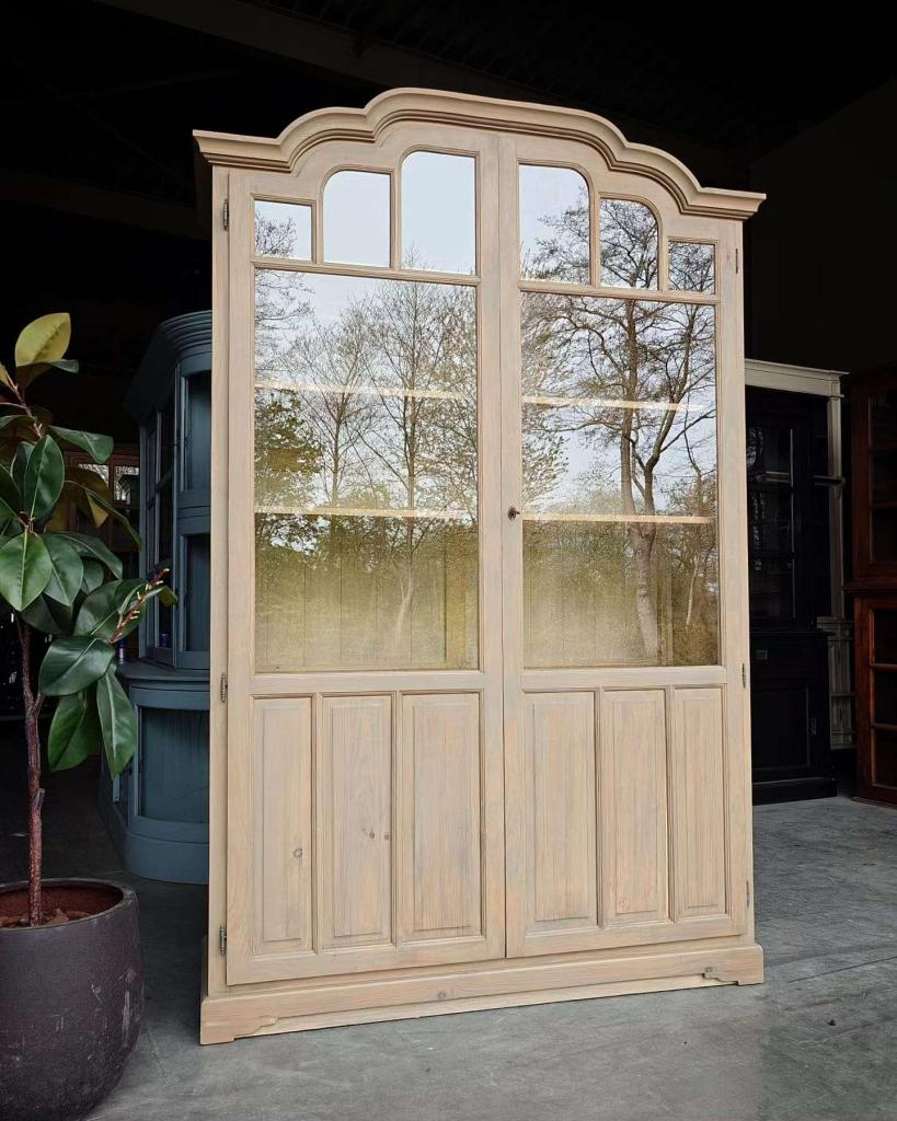 Unieke vitrinekast "Marrakesh""  jaren 30 vibe #9787, Huis en Inrichting, Kasten | Vitrinekasten, Niet ingevuld, Metaal, 100 tot 150 cm