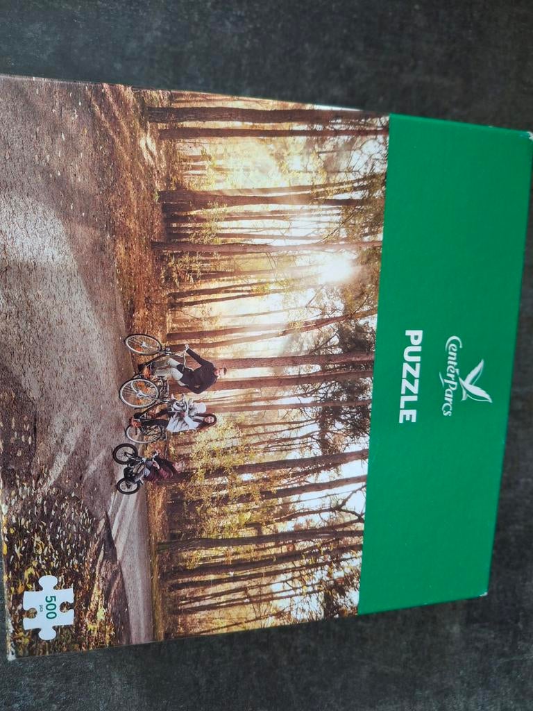 Center Parcs Puzzel 500 stukjes - Fietsen in het bos, Ophalen, 500 t/m 1500 stukjes, Zo goed als nieuw, Legpuzzel