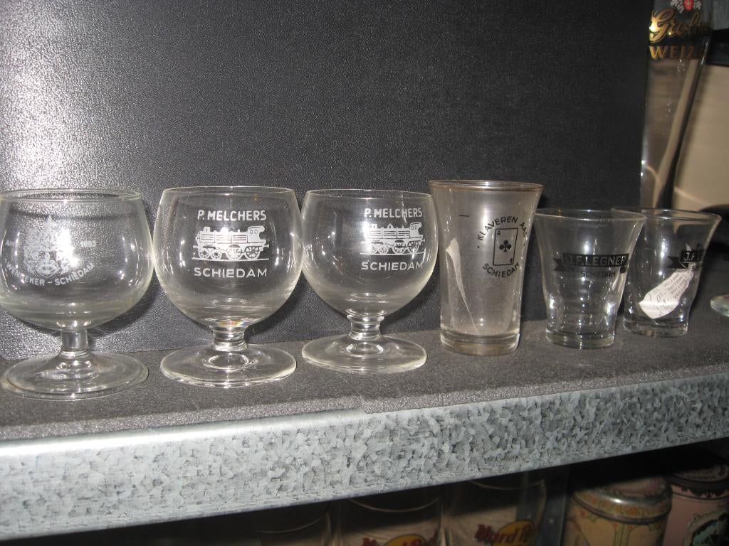 Schiedam borrelglazen, Wenneker Melchers Legner Klaveren aas, Verzamelen, Glas en Borrelglaasjes, Ophalen of Verzenden, Gebruikt