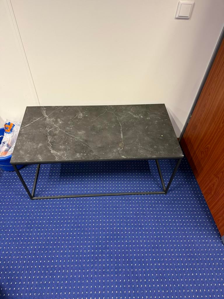 Moderne dressoir tafel met marmerlook blad, Ophalen, 100 tot 150 cm, Tot twee personen, 50 tot 100 cm