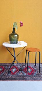 Vintage tafeltje, terras tafeltje, smeedijzer, rond blad, Tuin en Terras, Gebruikt, Vintage, Rond, Ophalen of Verzenden