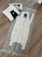 Vloerkleed beren met kussens, Ophalen, Zo goed als nieuw, Kleed of Kussen