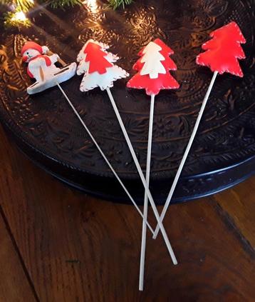 Kerstdecoratie - kerststekers - kerstboom- sneeuwman - sneeu beschikbaar voor biedingen