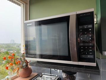 Sharp Inverter combi-oven beschikbaar voor biedingen