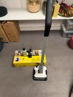 Kärcher FC 2-4 Accu Vloerreiniger - Lichtgewicht & Efficiënt, Ophalen of Verzenden, Zo goed als nieuw, Reservoir, Waterstofzuiger