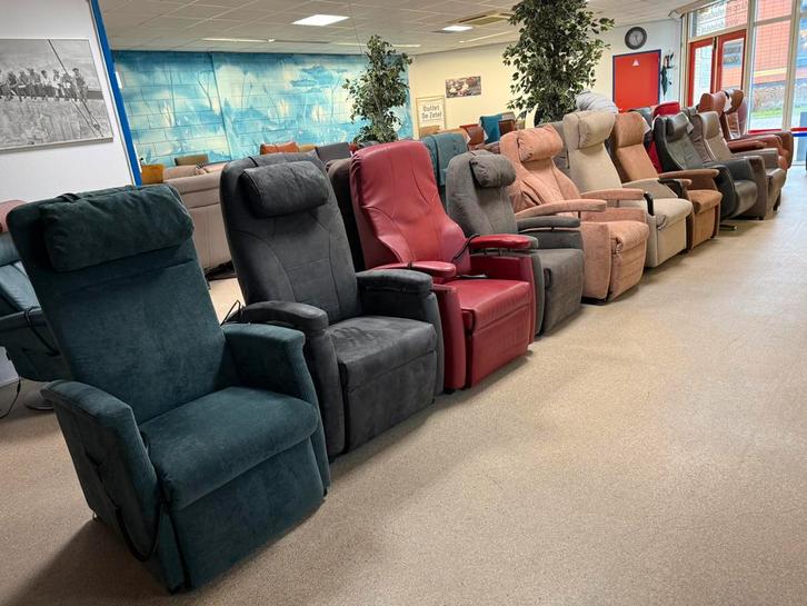 Staopstoel relaxfauteuil Fitform met slaap en kantel functie, Diversen, Verpleegmiddelen, Zo goed als nieuw, Verzenden