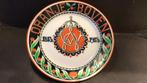 Wandbord Oranje Boven. WvO 1813-1913, Ophalen of Verzenden, Zo goed als nieuw, Nederland, Servies