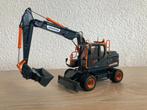 Doosan DX160W mobiele kraan Black Edition UH8138 1:50, Hobby en Vrije tijd, Modelauto's | 1:50, Ophalen of Verzenden, Nieuw, Hijskraan, Tractor of Landbouw