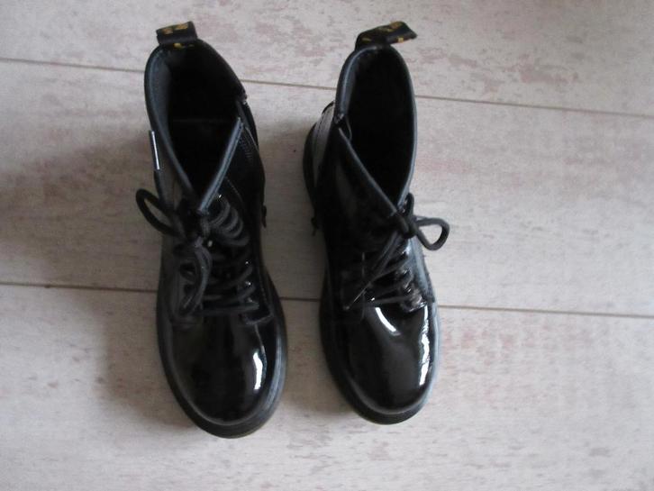 Nieuwe Dr. Martens maat 36, Kinderen en Baby's, Kinderkleding | Schoenen en Sokken, Nieuw, Schoenen, Meisje, Ophalen of Verzenden