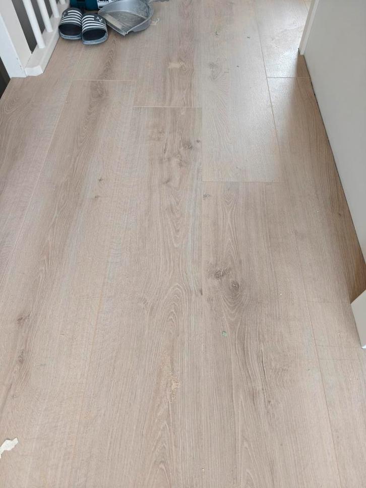 NIEUW Laminaat licht eiken - 21m2 in ongeopende verpakking, Doe-het-zelf en Verbouw, Vloerdelen en Plavuizen, Nieuw, Laminaat