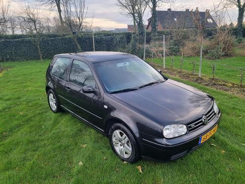 Volkswagen Golf 4   2.3 V5 110KW 2000 Zwart. 36448 km., Auto's, Volkswagen, Particulier, Golf, ABS, Airbags, Centrale vergrendeling