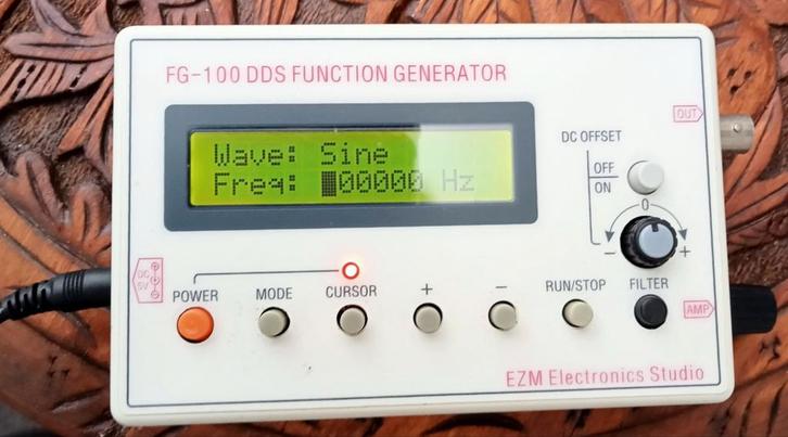 FG-100 DDS Functie Generator + Adapter, Hobby en Vrije tijd, Elektronica-componenten, Ophalen of Verzenden