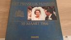 Trouwalbum dienst prinses Beatrix en prins Claus, Ophalen, Kaart, Foto of Prent