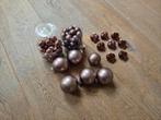 Diverse bruine kerstballen groot en klein, Diversen, Kerst, Ophalen of Verzenden, Gebruikt