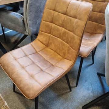 Eetkamerstoelen uitzoeken €69, per stuk  beschikbaar voor biedingen