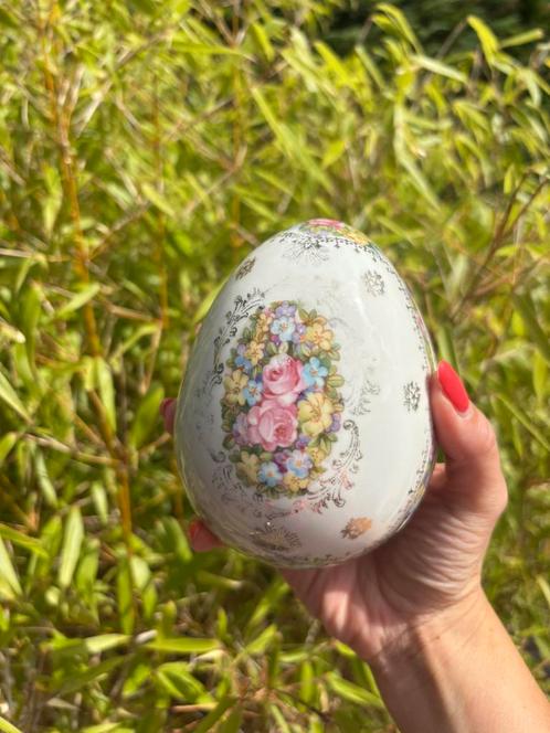 Sieradendoosje ei porselein bloem goud,vintage,zgan, Antiek en Kunst, Antiek | Porselein, Ophalen of Verzenden