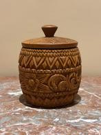 Oude handgesneden tabakspot, Ophalen of Verzenden