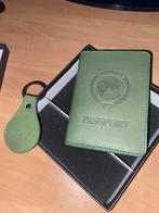 paspoort houder en sleutelhanger, Sieraden, Tassen en Uiterlijk, Portemonnees, Ophalen of Verzenden
