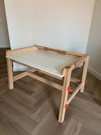 FLISAT IKEA kinderbureau zgan, Kinderen en Baby's, Kinderkamer | Tafels en Stoelen, Ophalen of Verzenden, Zo goed als nieuw, Tafel(s)